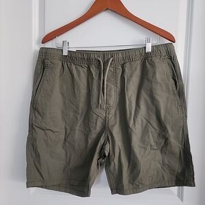 H&M Regular Fit Mid Length Chino Shorts Mens Size L Green Drawstring Pockets